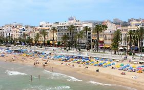 Hola! - Sitges By The Beach